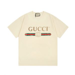 구찌(GUCCI) 클래식 로고 프린트 반팔 티셔츠