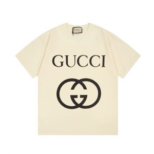 구찌(GUCCI) 클래식 로고 프린트 반팔 티셔츠