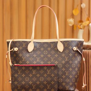 루이비통(Louis Vuitton)네버풀 MM(Neverfull MM) 모노그램 캔버스 토트백