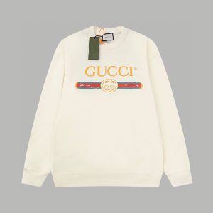 구찌(GUCCI) 클래식 로고 빈티지 워싱 프린트 크루넥 스웨트셔츠 (커플룩)