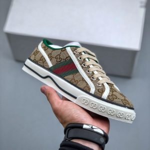 구찌(Gucci) 테니스 1977 스니커즈