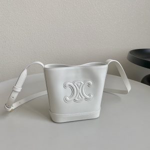 셀린느(CELINE) 퀴르 트리옹프 미니 버킷백