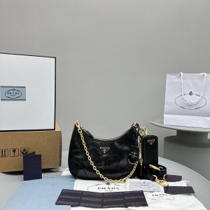 프라다(PRADA)  나플락 페이턴트 가죽 백