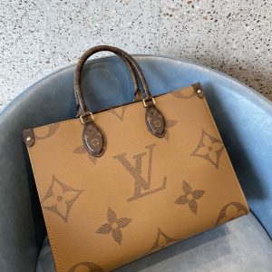 LV OnTheGo 미디엄 토트백