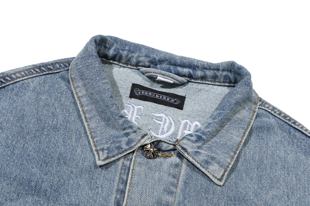 크롬하츠(Chrome Hearts)플로럴 자수 십자가 가죽 패치 데님 재킷 - 이미지 3