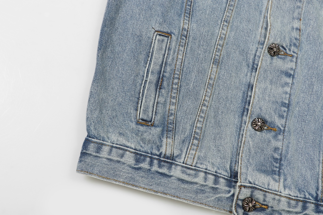 크롬하츠(Chrome Hearts)플로럴 자수 십자가 가죽 패치 데님 재킷 - 이미지 6