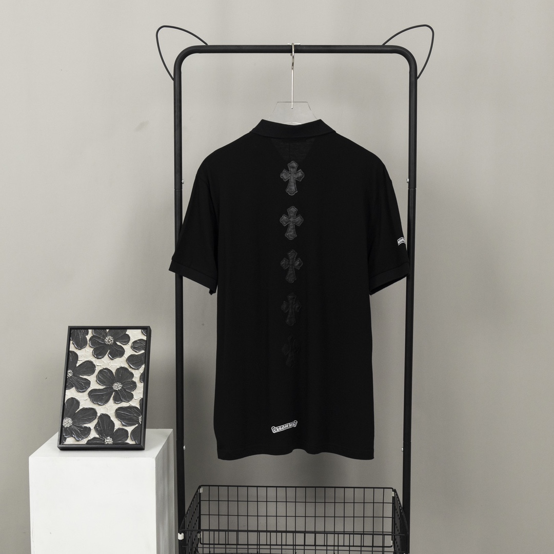 크롬하츠(Chrome Hearts)십자가 가죽 자수 플로럴 실버 버튼 반팔 폴로 티셔츠 - 이미지 2