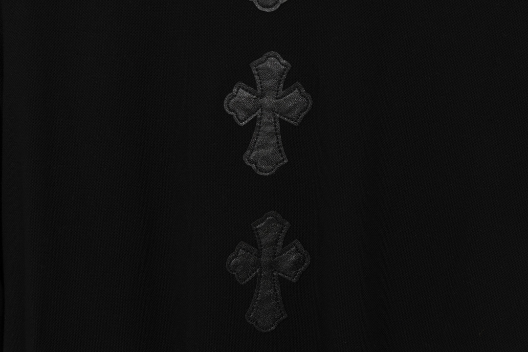 크롬하츠(Chrome Hearts)십자가 가죽 자수 플로럴 실버 버튼 반팔 폴로 티셔츠 - 이미지 7