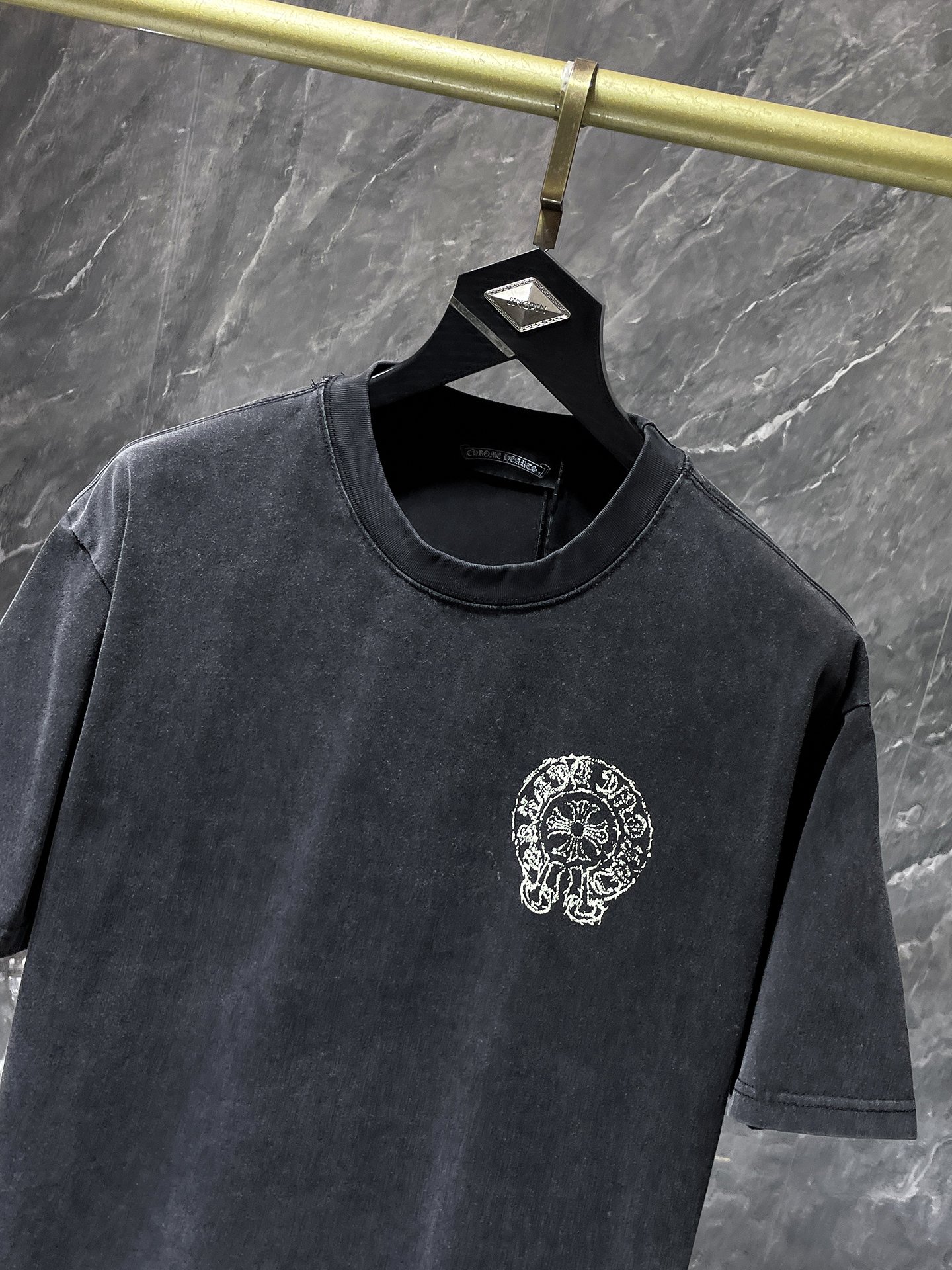 크롬하츠(Chrome Hearts)워싱 빈티지 플로럴 십자가 반팔 티셔츠 - 이미지 5