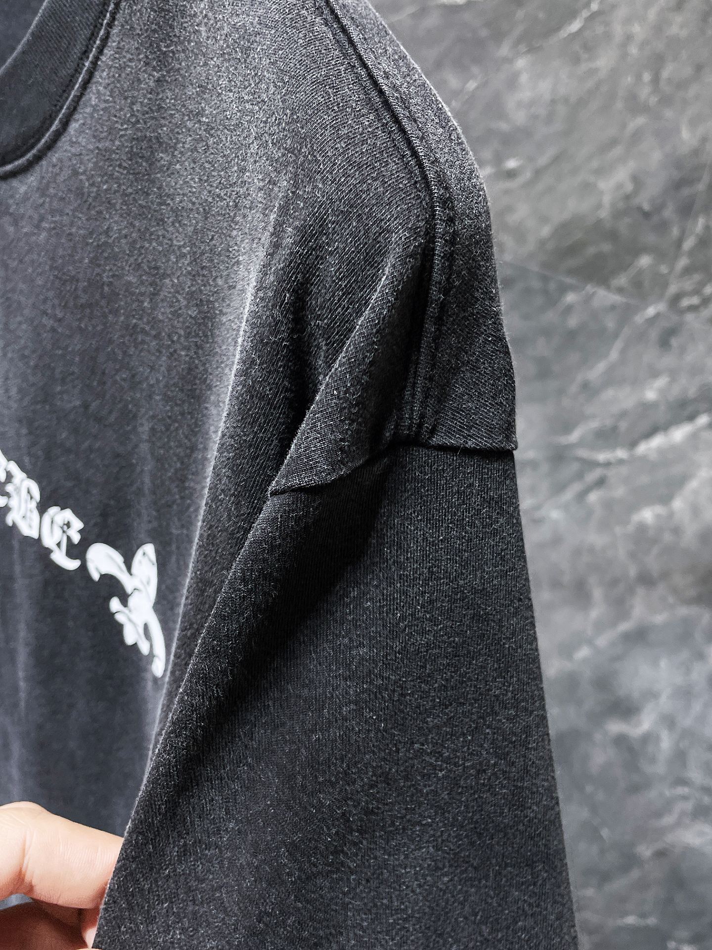 크롬하츠(Chrome Hearts) 빈티지 워싱 플로럴 십자가 반팔 티셔츠 - 이미지 6