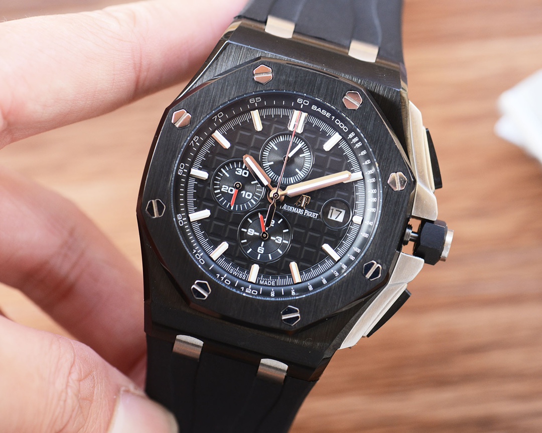 오데마 피게(Audemars Piguet)AP 로열 오크 오프쇼어 시리즈 44mm - 이미지 2