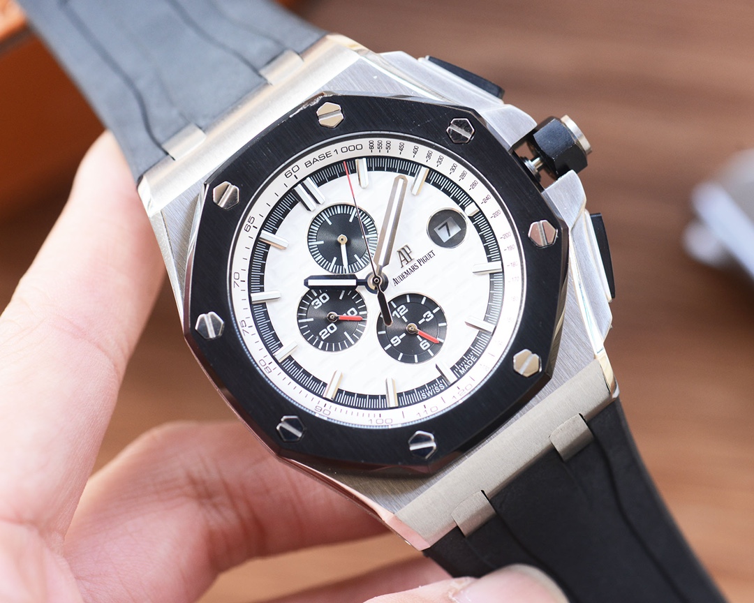 오데마 피게(Audemars Piguet)AP 로열 오크 오프쇼어 시리즈 44mm - 이미지 4