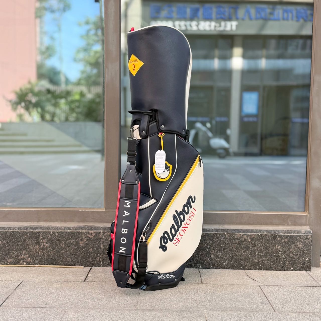 말본 골프(MALBON GOLF) 성수 익스클루시브 스탠드백 - 이미지 2