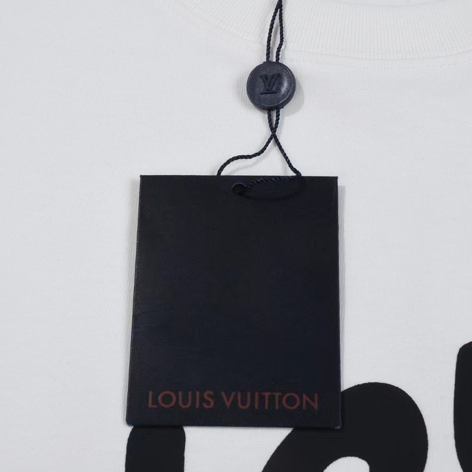 루이비통 (Louis Vuitton) 모노그램 코믹스 레터 그래픽 티셔츠 - 이미지 3