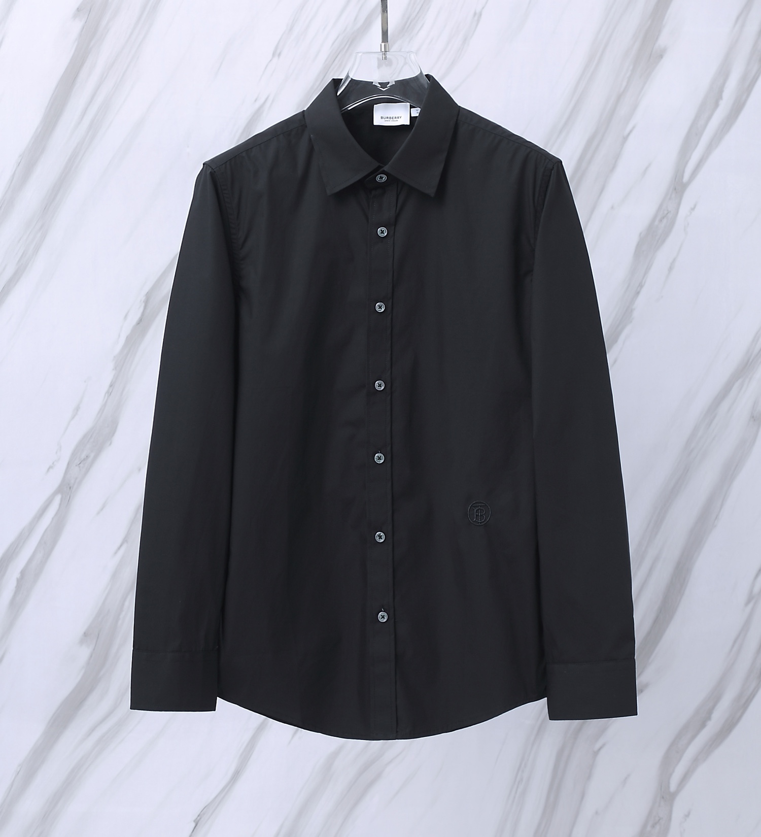 버버리(Burberry) 클래식 솔리드 컬러 로고 자수 긴팔 스트라이프 셔츠 - 이미지 3