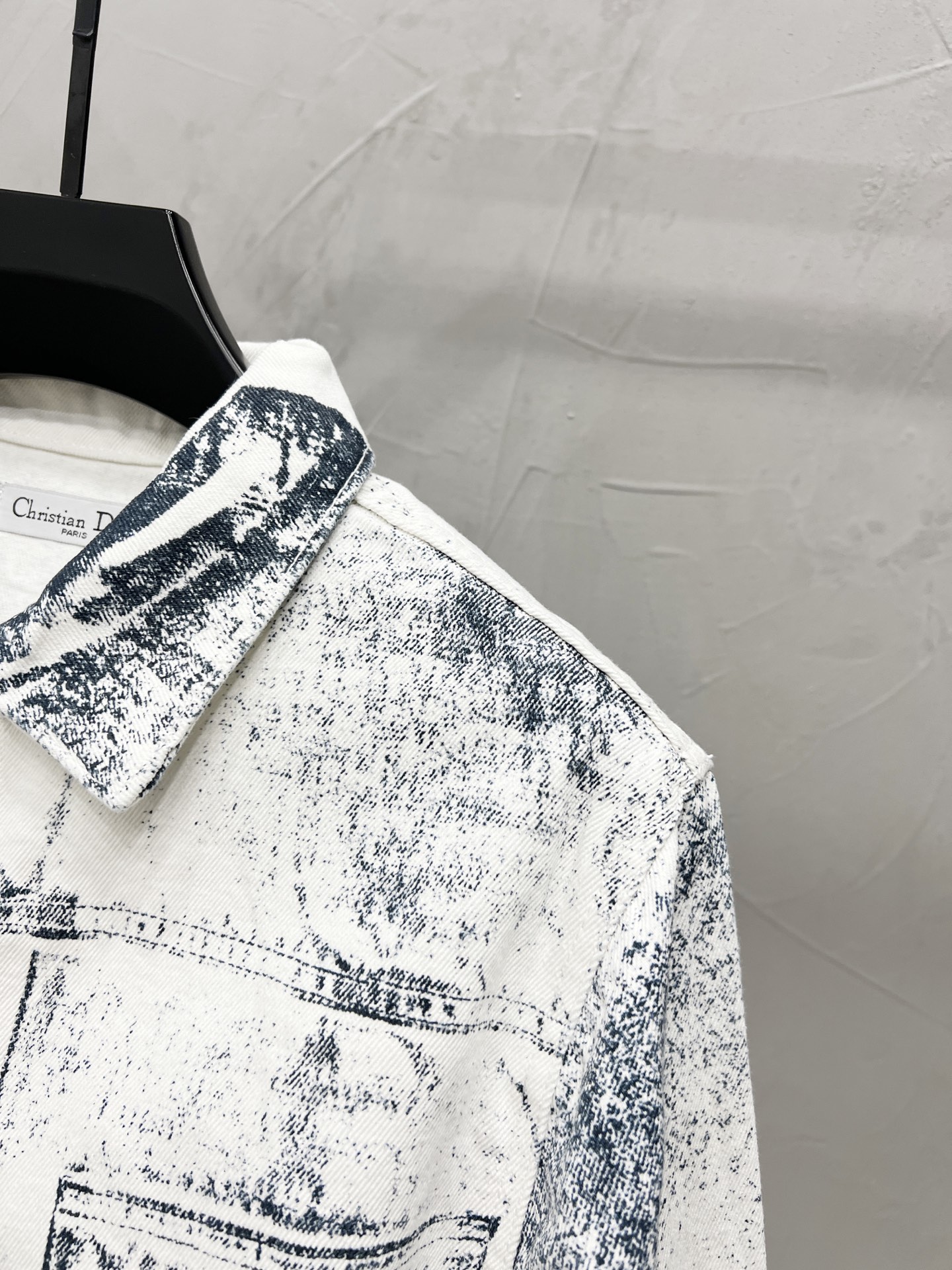 디올(Dior) 트롱프뢰유 데님 프린트 오버셔츠 - 이미지 3