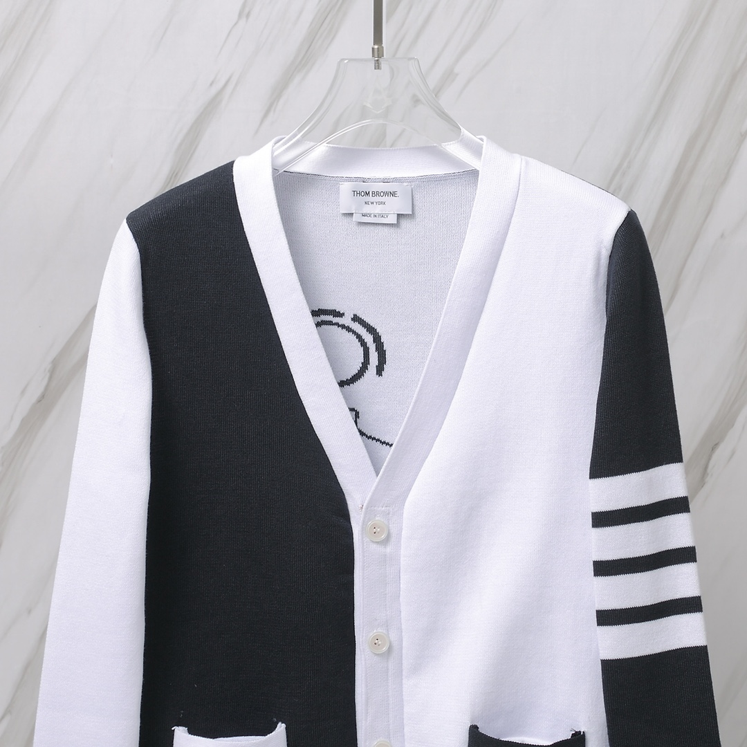 톰브라운(Thom Browne) 헥터 & 스틱맨 그래픽 펀메드 가디건 - 이미지 3