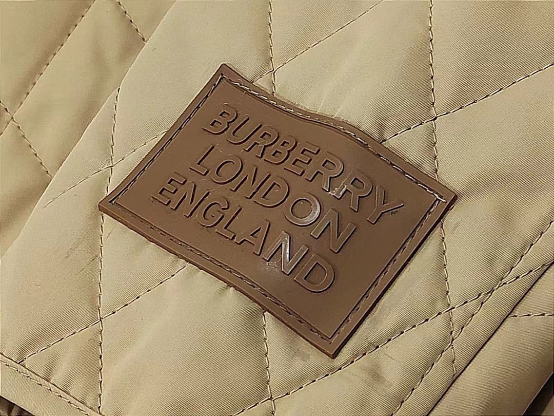 버버리(Burberry) 드라네펠드 퀼팅 자켓 - 이미지 4