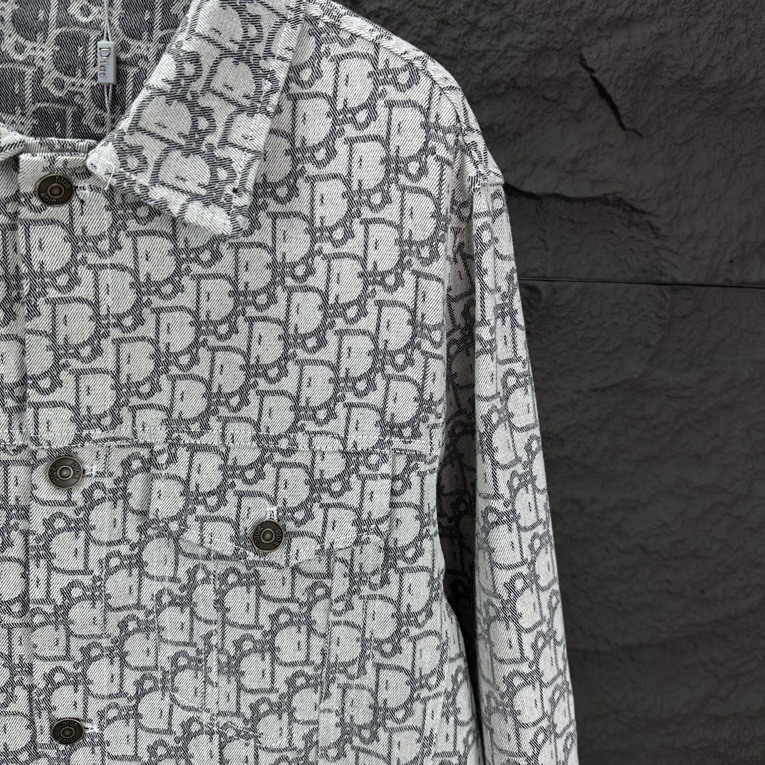 디올(Dior) 오블리크 카스리 코튼 데님 오버셔츠 - 이미지 4