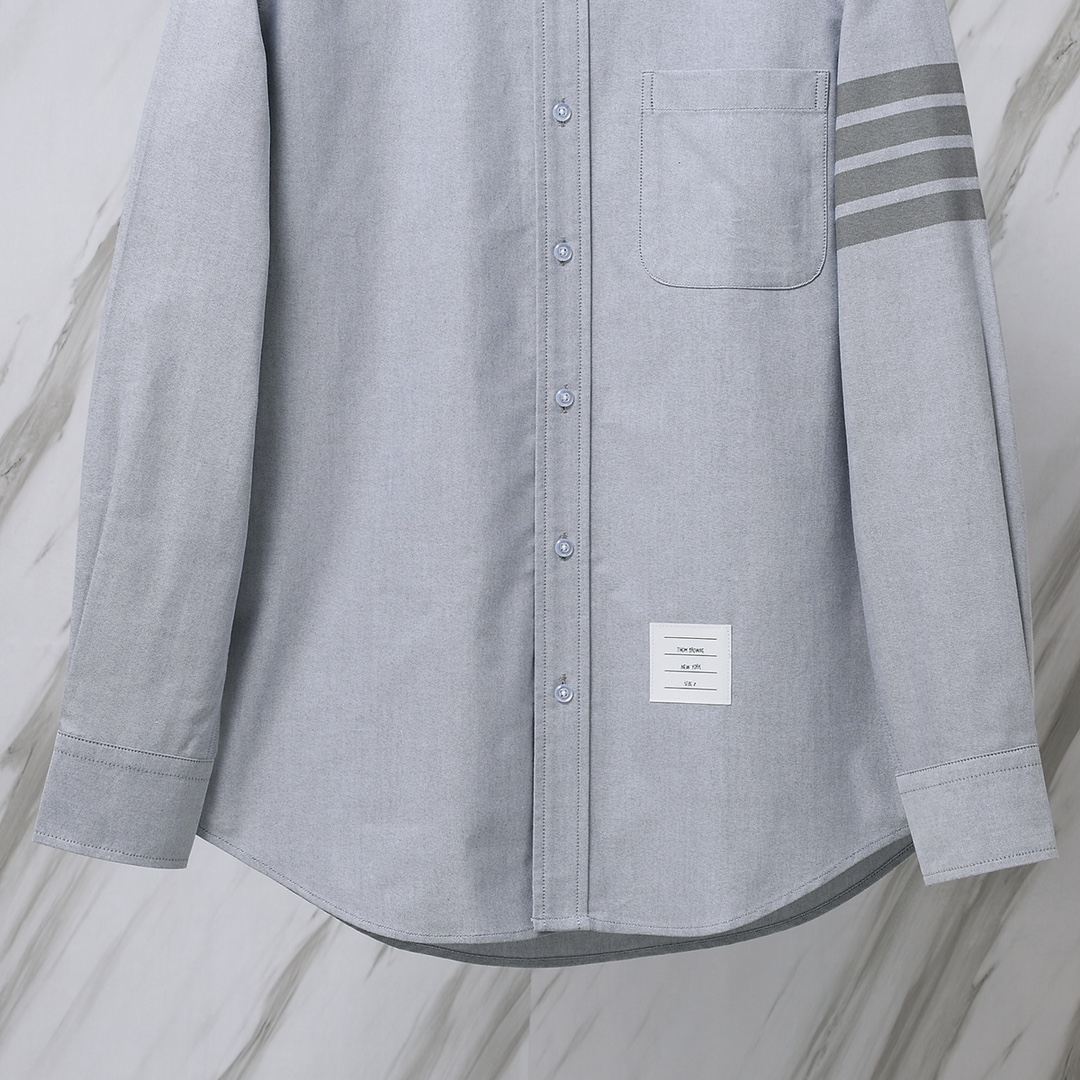 톰브라운(Thom Browne) 시그니처 암밴드 옥스퍼드 버튼다운 셔츠 - 이미지 4