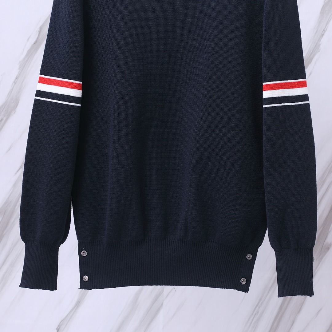 톰브라운(Thom Browne) 스타일 삼색 라인 암밴드 크루넥 니트 네이비 - 이미지 4