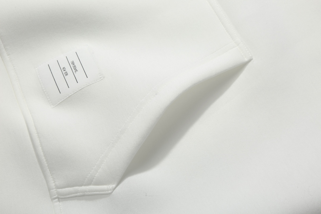 톰브라운(Thom Browne) 암밴드 배색 라그랑 후드 티셔츠 - 이미지 6