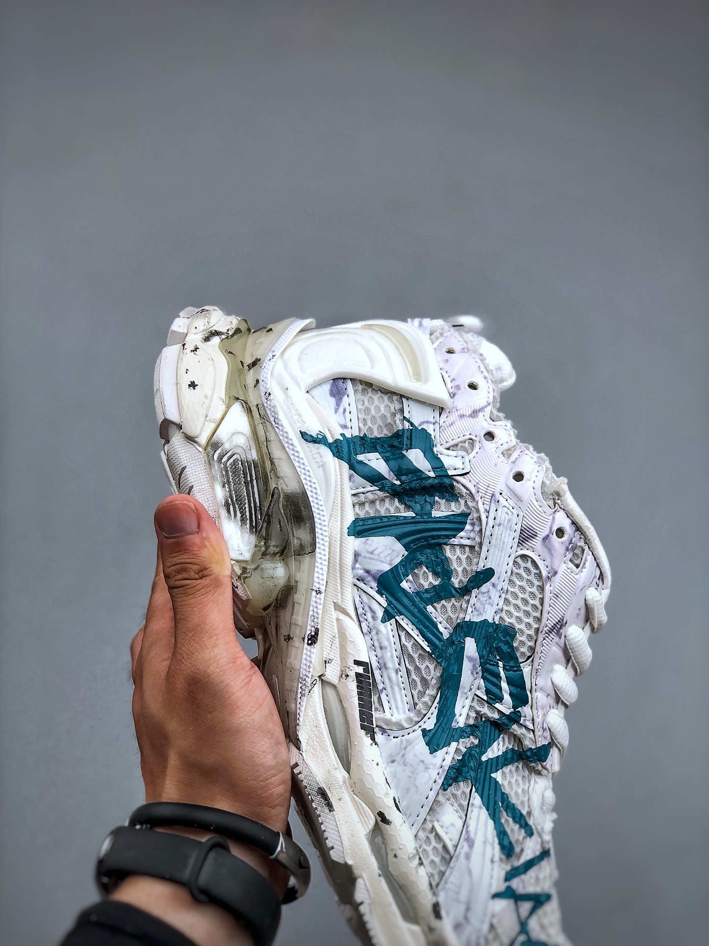 발렌시아가(Balenciaga) 러너 그래피티 스니커즈 - 이미지 6