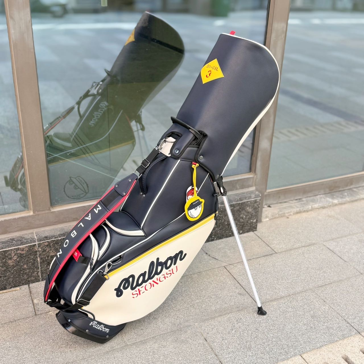 말본 골프(MALBON GOLF) 성수 익스클루시브 스탠드백 - 이미지 6