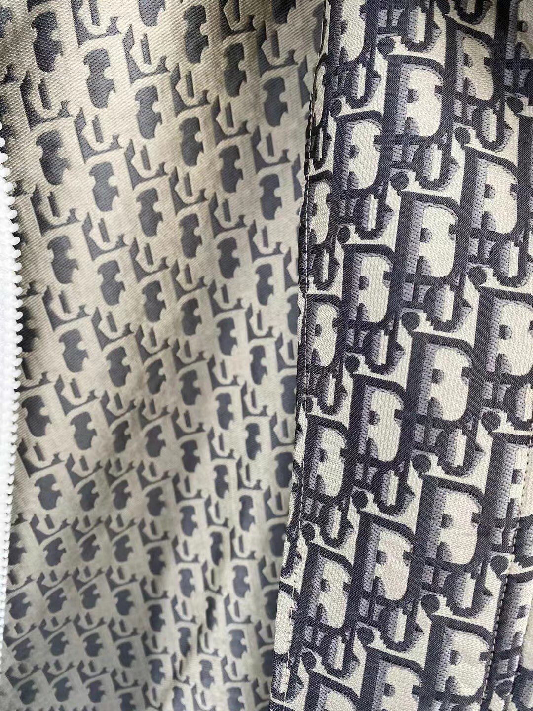 디올(Dior) 오블리크 워싱 테크니컬 후드 블루종 - 이미지 7