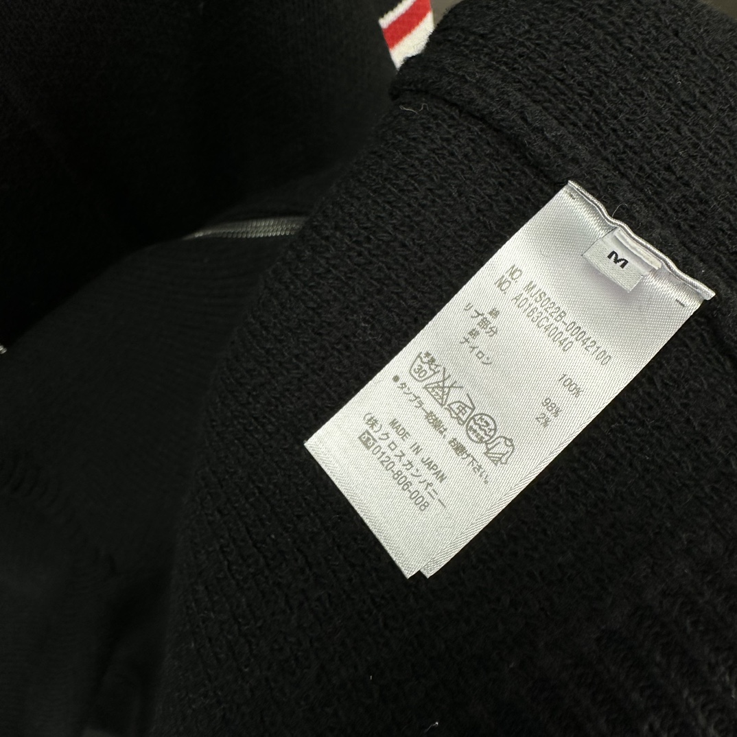 톰브라운(Thom Browne) 사선 암밴드 캐시미어 혼방 니트 후드 집업 - 이미지 7