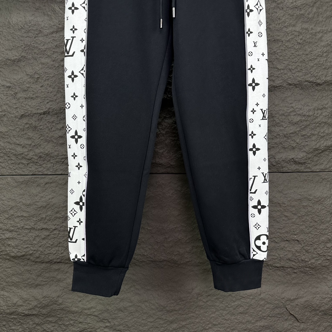루이비통 (Louis Vuitton) 사이드 패널 모노그램 스웨트 조거 팬츠 - 이미지 7