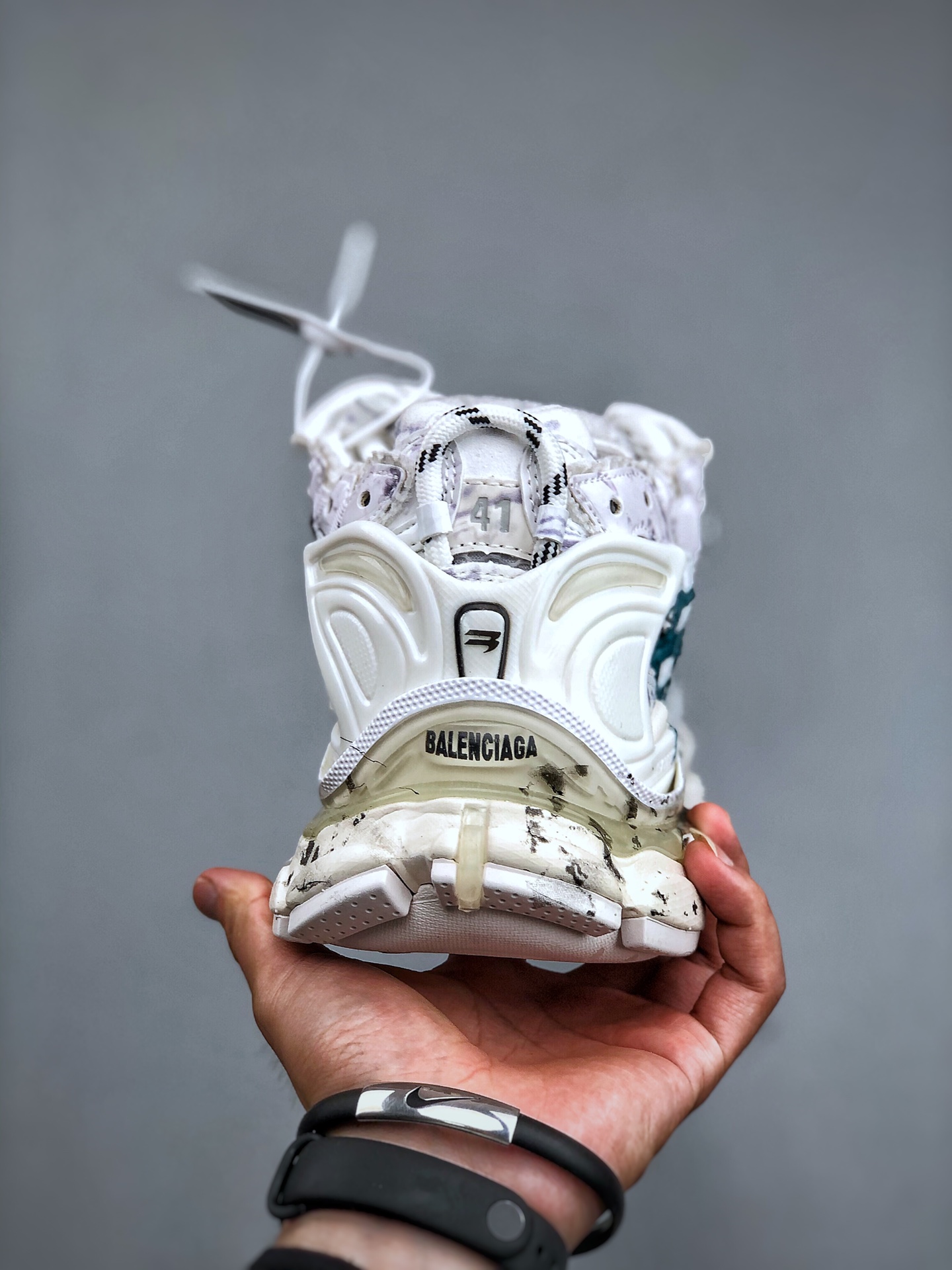 발렌시아가(Balenciaga) 러너 그래피티 스니커즈 - 이미지 7
