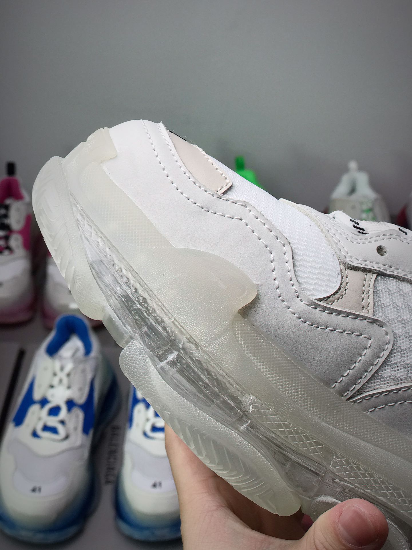 발렌시아가 (Balenciaga) 트리플 S 클리어 솔 스니커즈 - 이미지 7