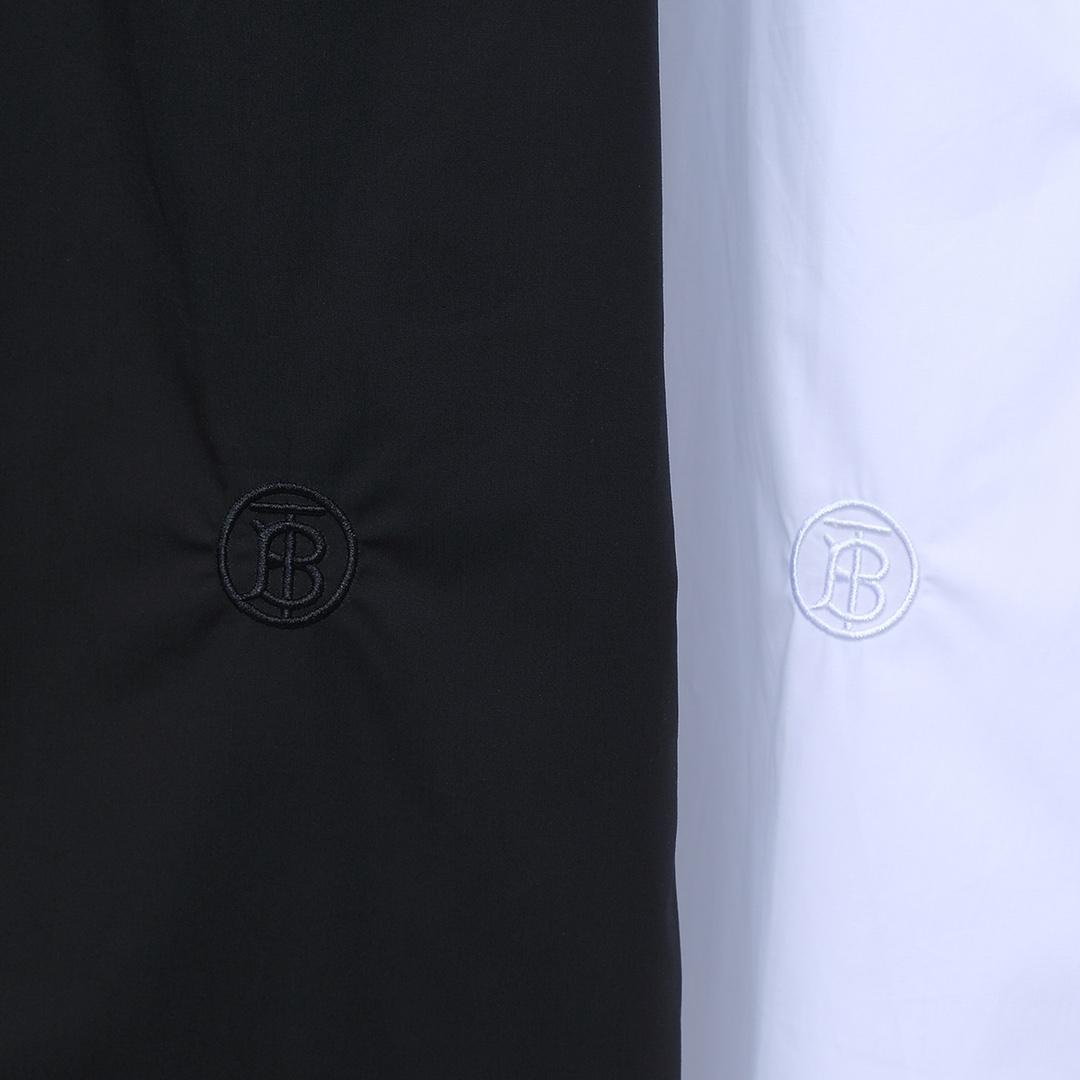 버버리(Burberry) 클래식 솔리드 컬러 로고 자수 긴팔 스트라이프 셔츠 - 이미지 7