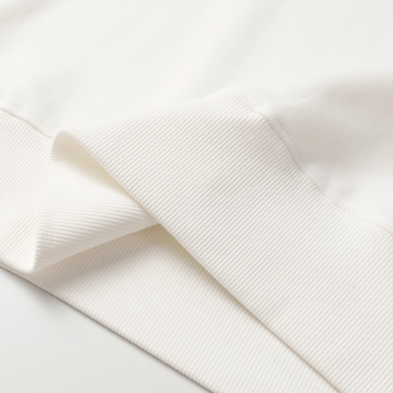 디올(Dior) 크리스찬 디올 아뜰리에 자수 패치 스웨트셔츠 - 이미지 6