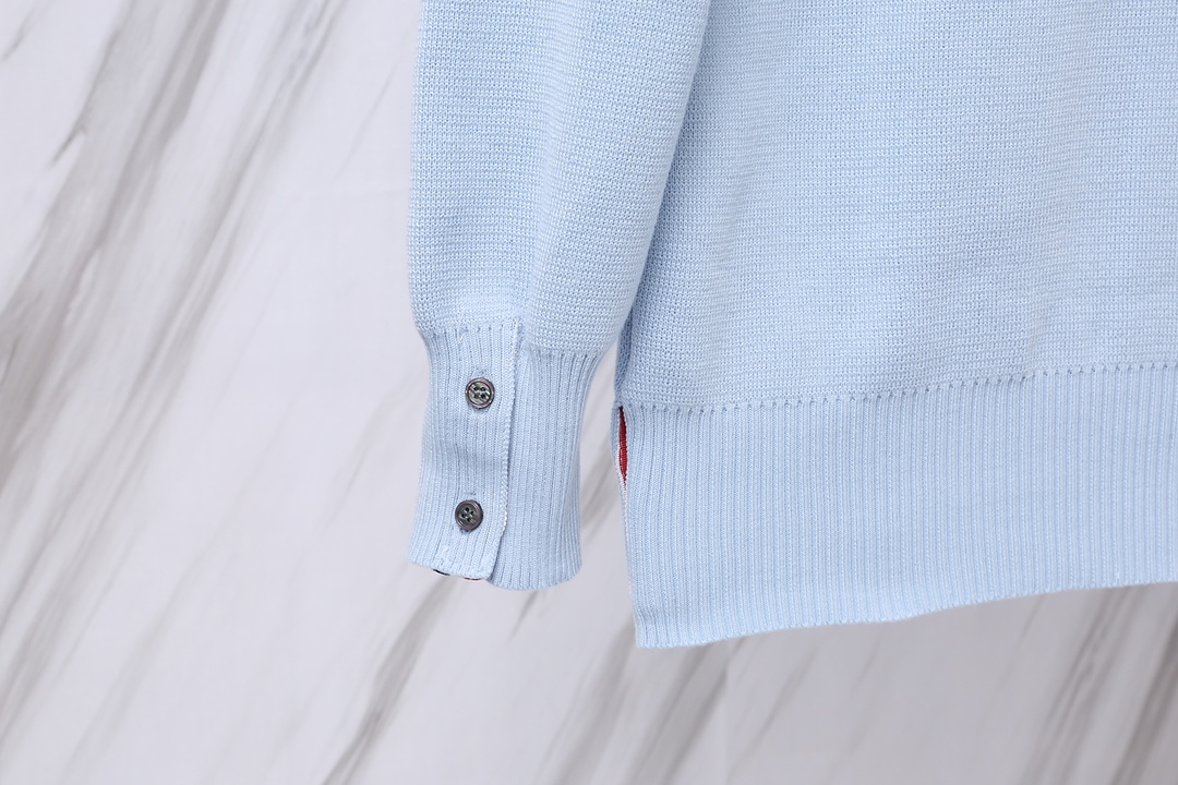 톰브라운(Thom Browne) 스타일 삼색 라인 암밴드 크루넥 니트 스카이 블루 - 이미지 7