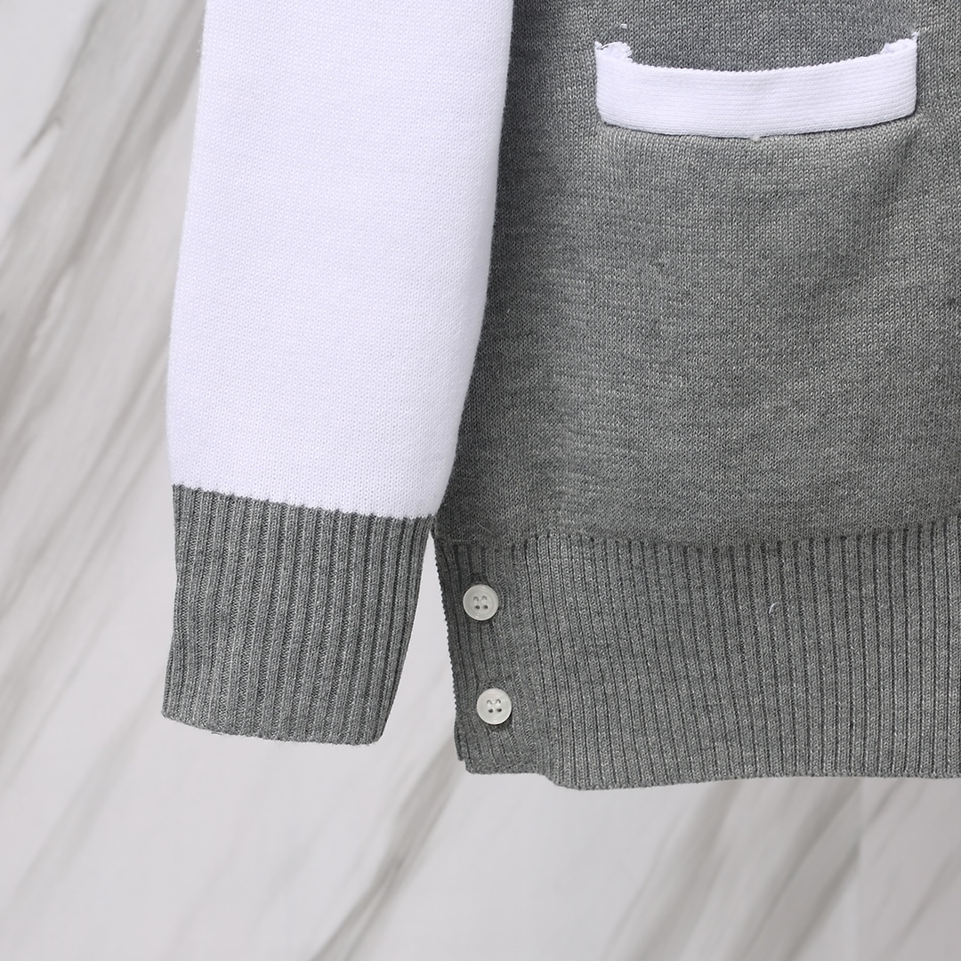 톰브라운(Thom Browne) 헥터 & 스틱맨 그래픽 펀메드 가디건 - 이미지 7