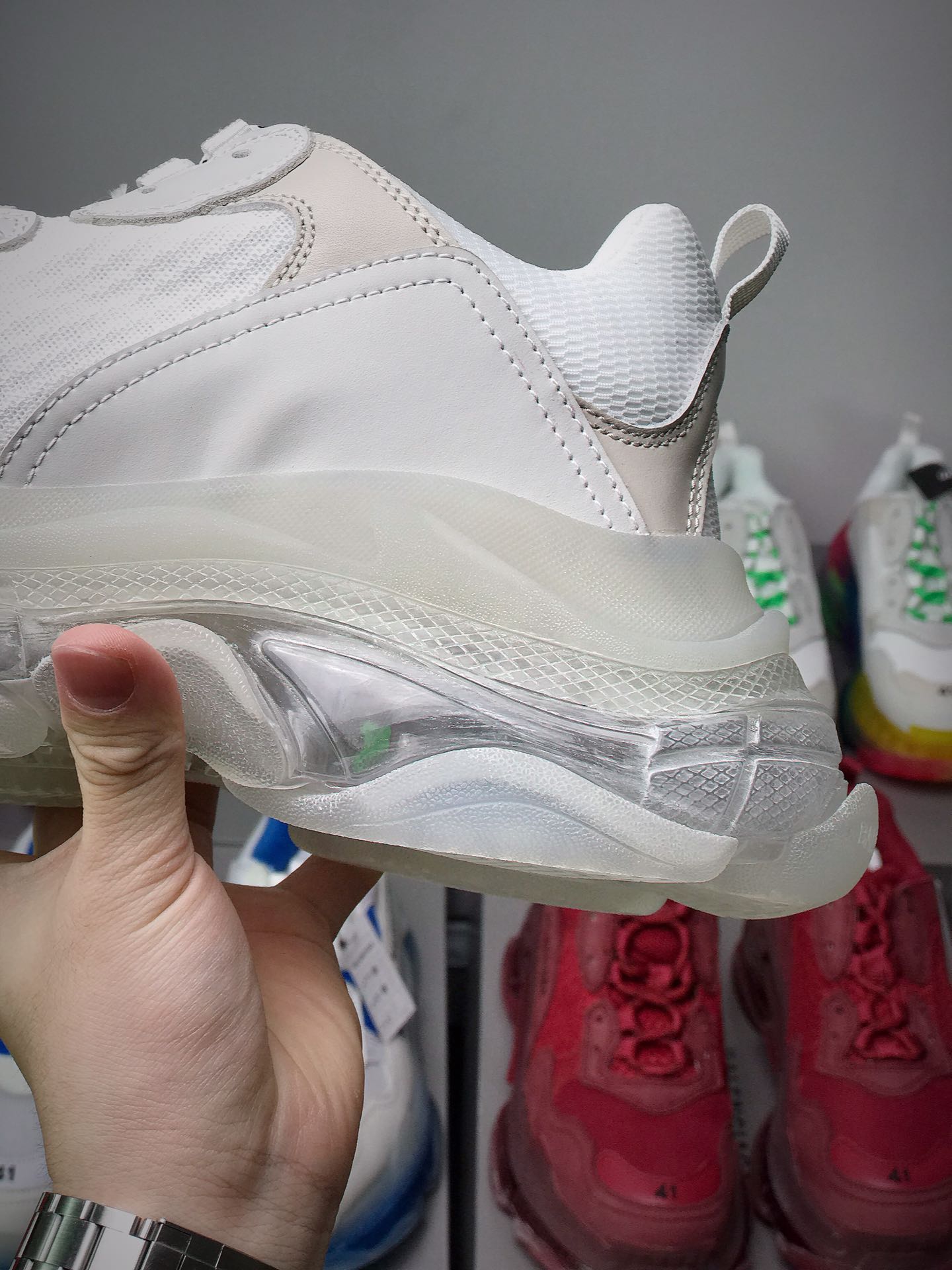 발렌시아가 (Balenciaga) 트리플 S 클리어 솔 스니커즈 - 이미지 8