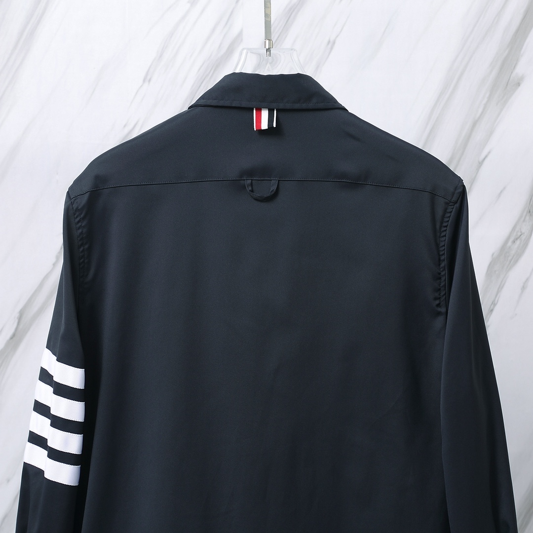 톰브라운(Thom Browne) 시그니처 사선 암밴드 캐주얼 셔츠 - 이미지 8