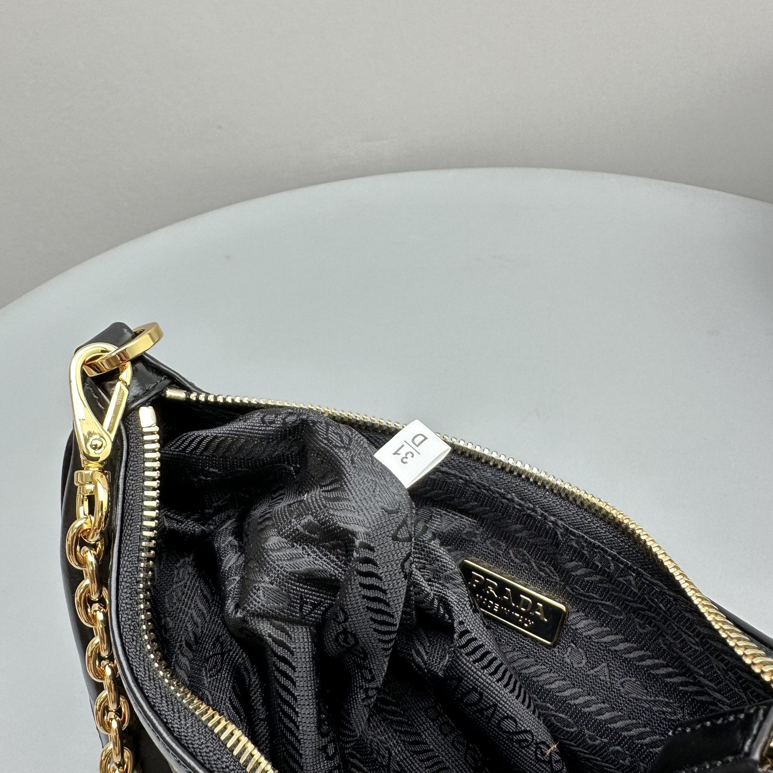 프라다(PRADA) 나플락 페이턴트 가죽 백 - 이미지 9