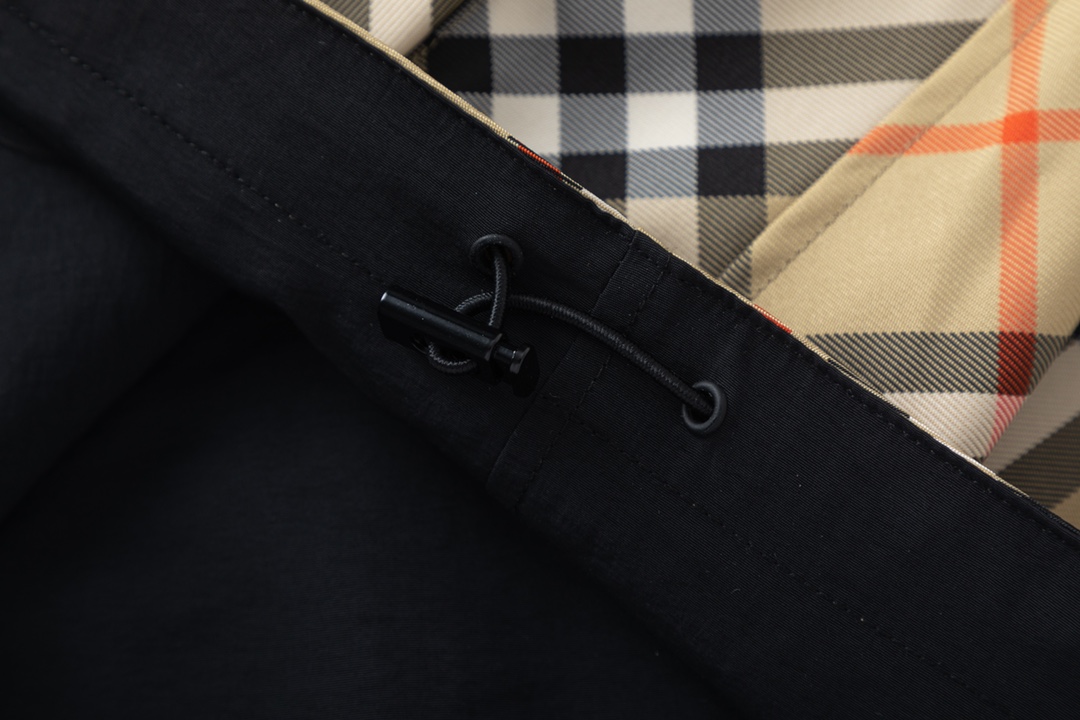 버버리(Burberry) 리버시블 체크 후드 재킷 - 이미지 9