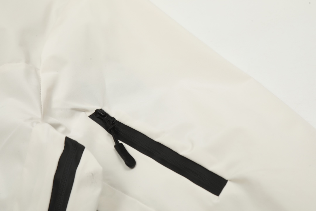 아크테릭스(Arc'teryx) 알파(Alpha) SV 시리즈 자켓 - 이미지 9