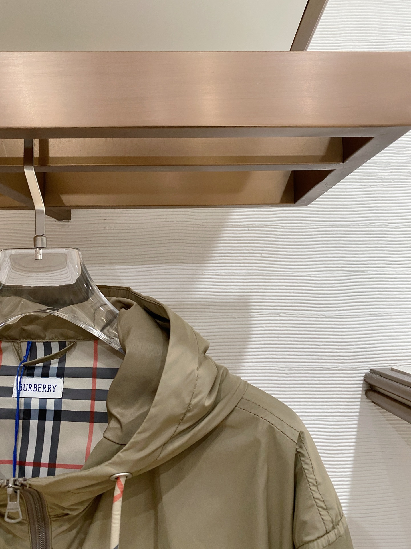 버버리(Burberry) 로고 패치 체크 라이닝 후드 자켓 - 이미지 12