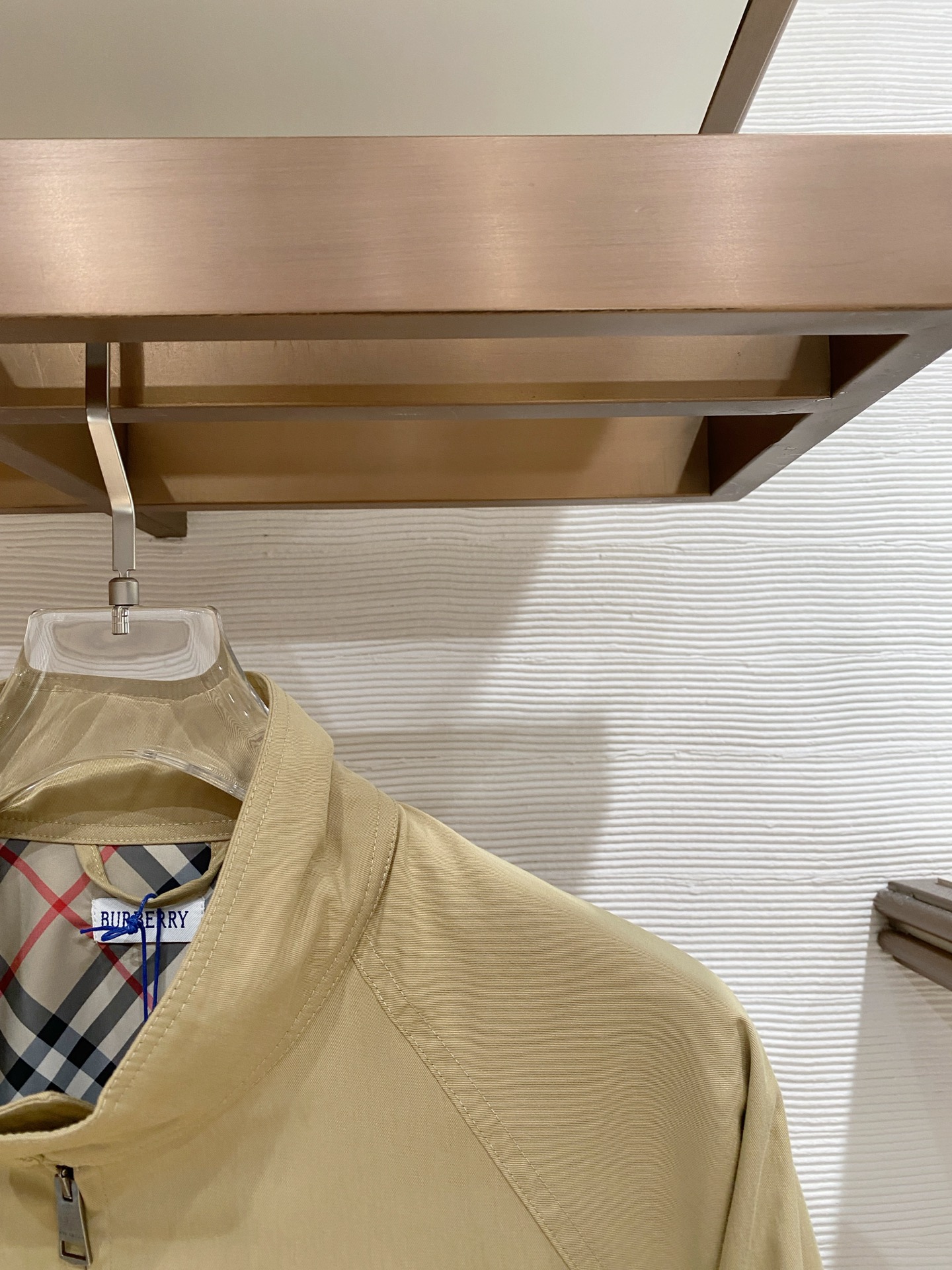 버버리(Burberry) 헤링턴 체크 라이닝 블루종 - 이미지 12