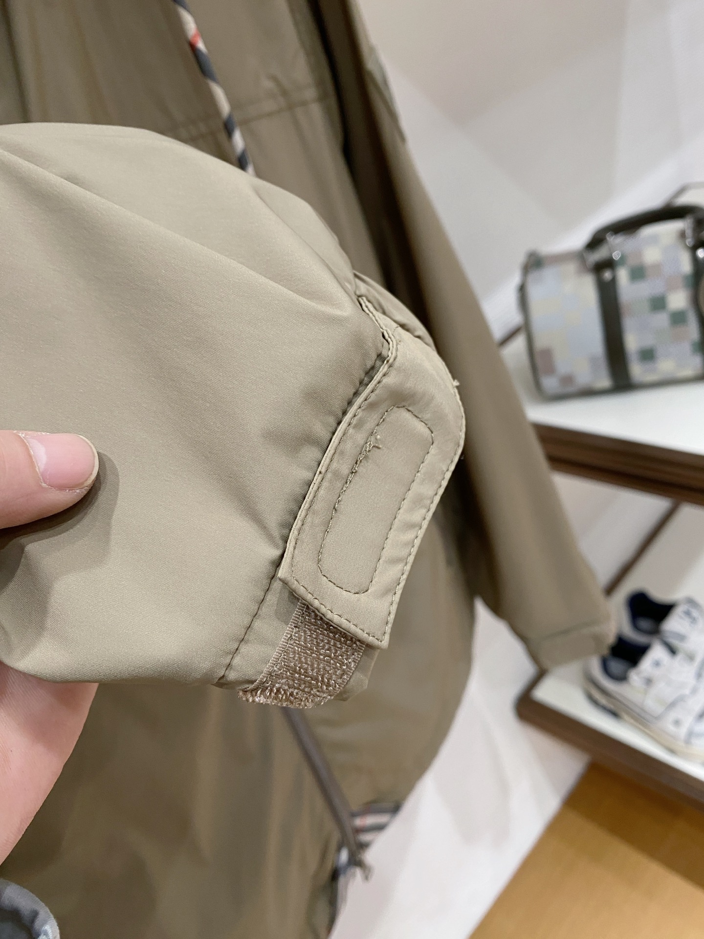 버버리(Burberry) 로고 패치 체크 라이닝 후드 자켓 - 이미지 16