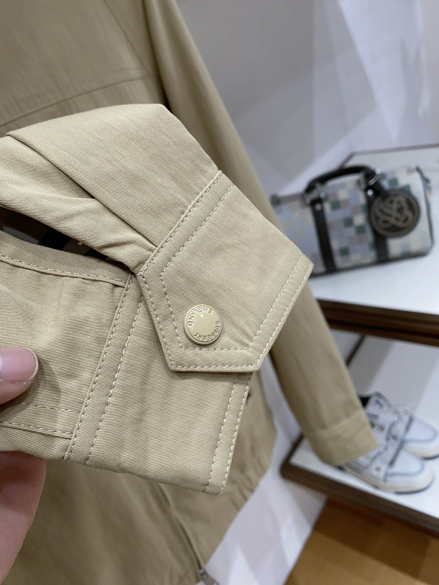 버버리(Burberry) 헤링턴 체크 라이닝 블루종 - 이미지 17