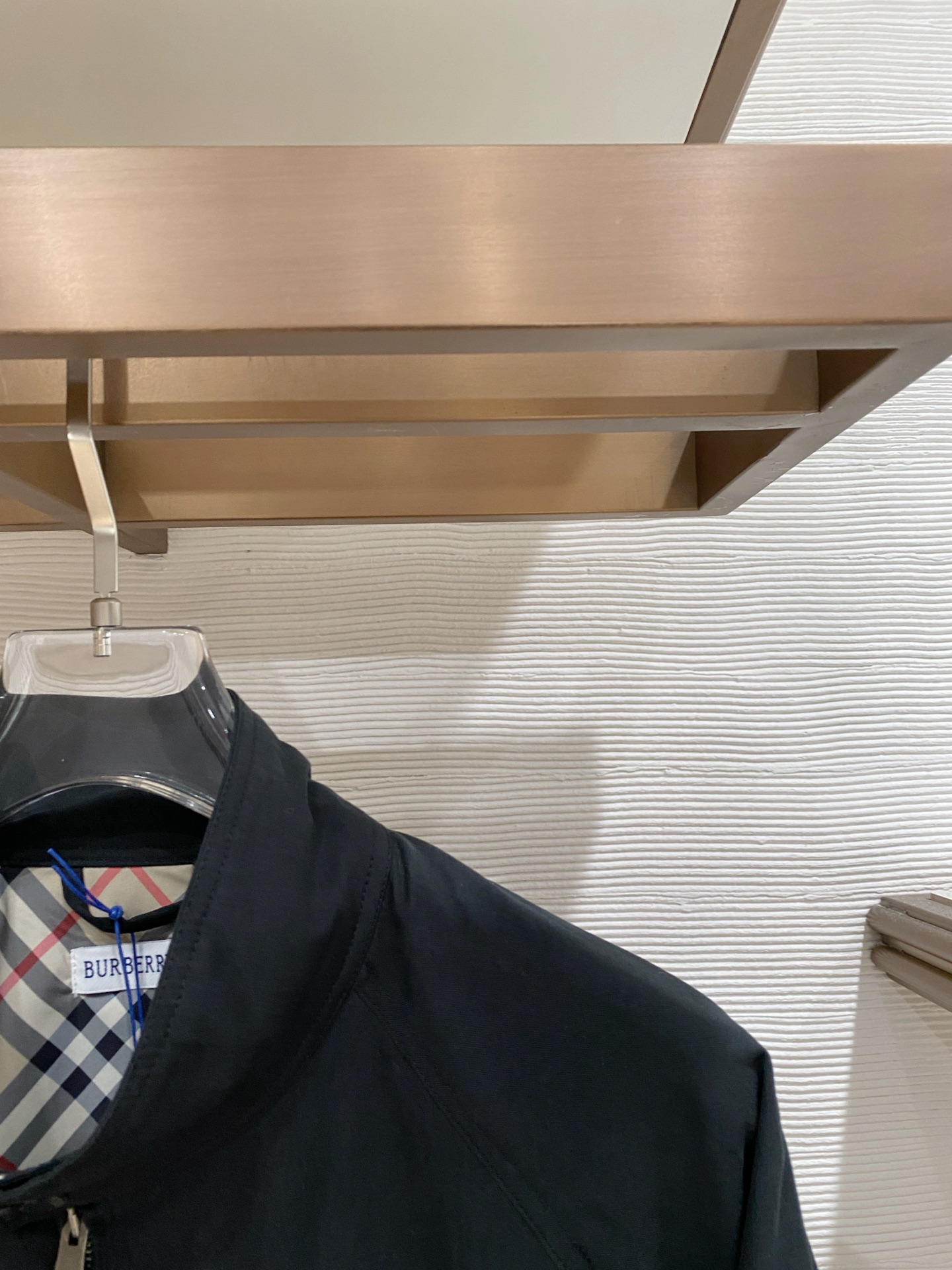 버버리(Burberry) 헤링턴 체크 라이닝 블루종 - 이미지 3