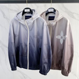 루이비통(Louis Vuitton) 모노그램 그라디언트 후드 윈드브레이커