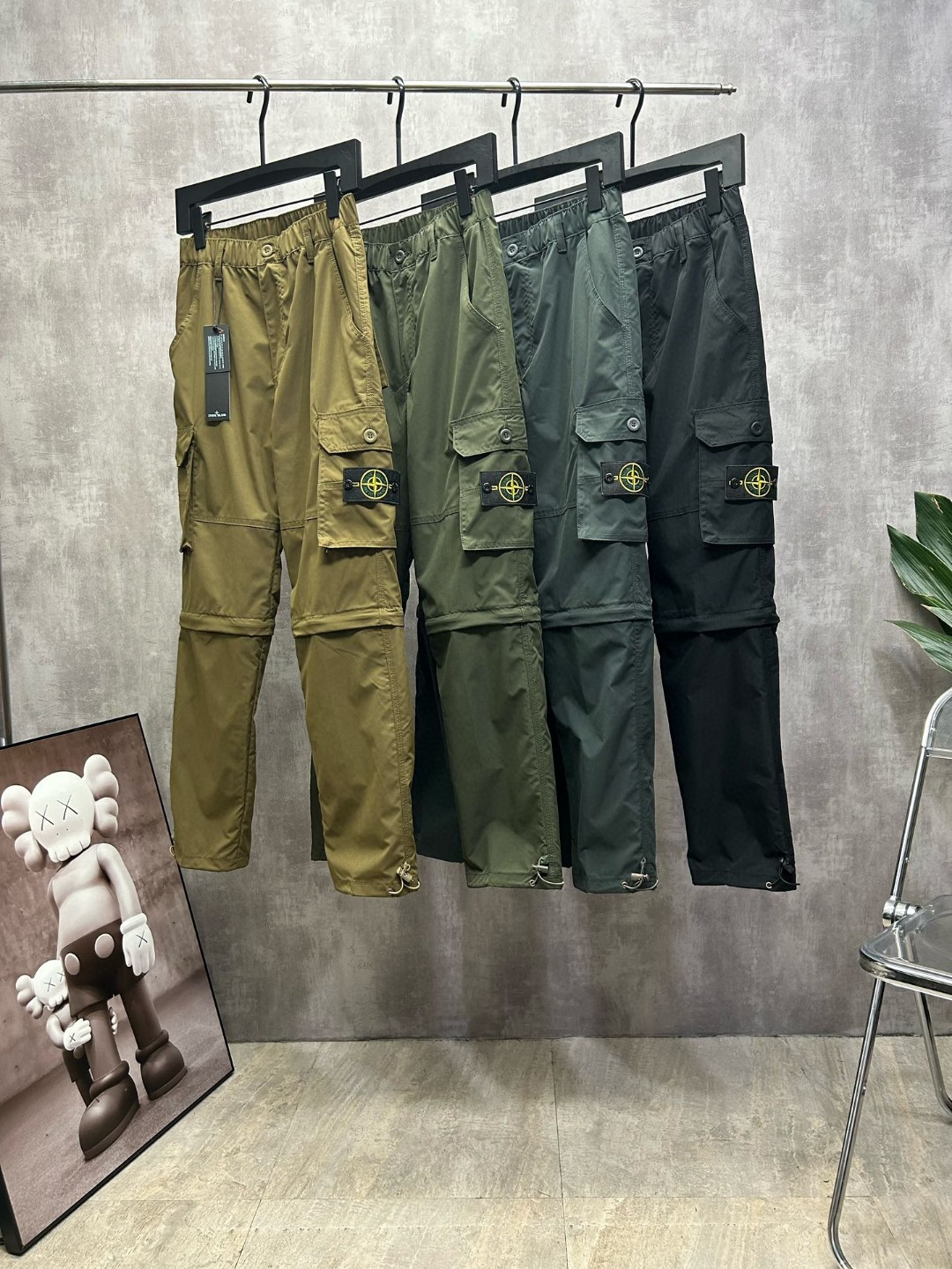 스톤아일랜드(STONE ISLAND) 가먼트 다이드 카고 팬츠 - 이미지 9