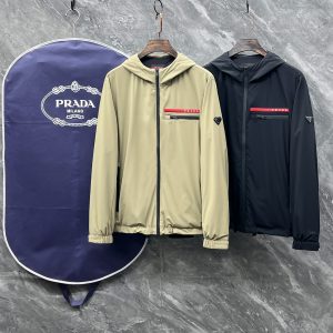 프라다(Prada) 레드 라벨 바람막이